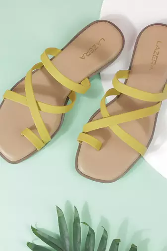 Minimal slip-on flats