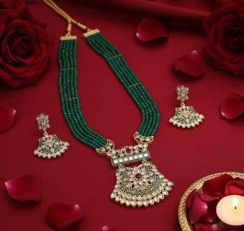Green beaded kundan Necklace :: earrings set | handcrafted gold plated ethnic jewelry set 1