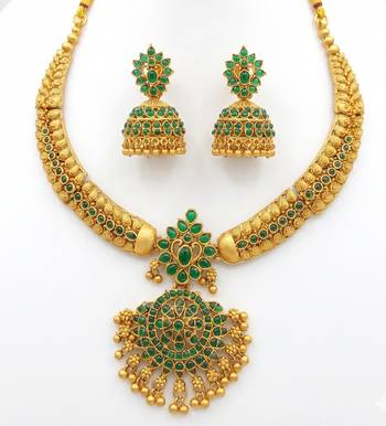 Handcrafted antique gold plated ethnic necklace set with emerald green stones & jhumkas -traditional indian wedding wear 4