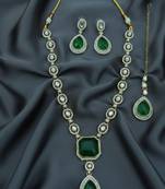 Handcrafted kundan necklace set | gold plated ethnic bridal jewelry with maang tikka