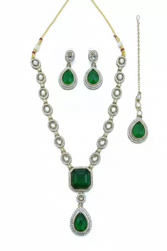 Handcrafted kundan Necklace :: set | gold plated ethnic bridal jewelry with maang tikka
