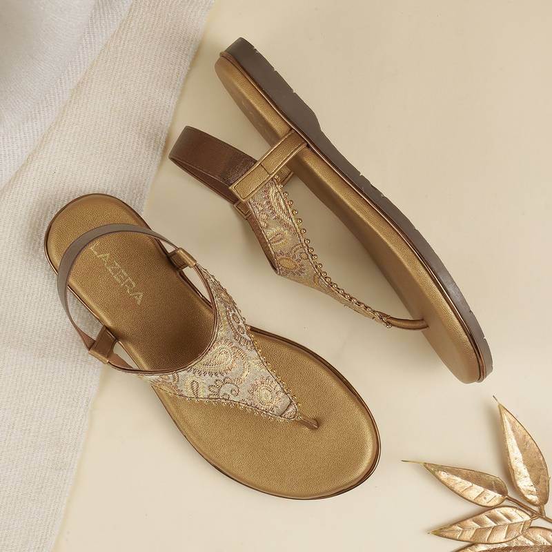 Women's ethnic brocade thong sandals with slingback