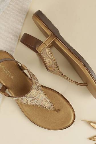 Women's ethnic brocade thong sandals with slingback