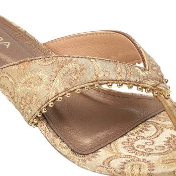Festive brocade toe ring kitten heels 4