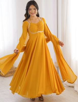 yellow plus size anarkali with dupatta 5