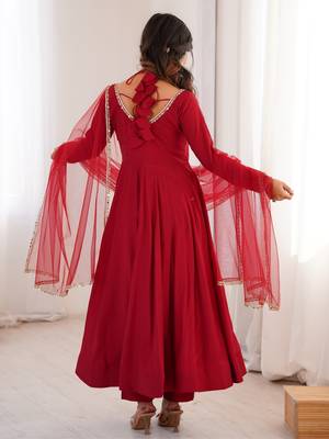 maroon plus size anarkali with dupatta 3