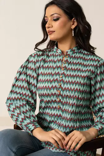 Blue printed cotton top