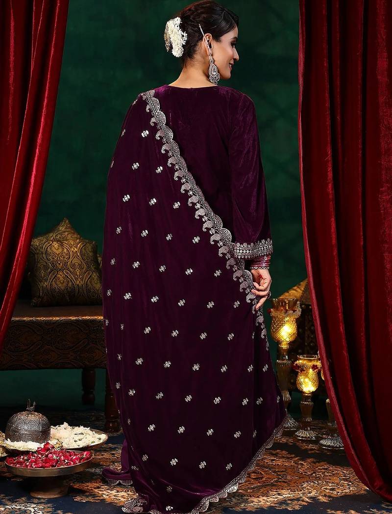 Devnoor-velvet-embroidery-work-kurti-pant