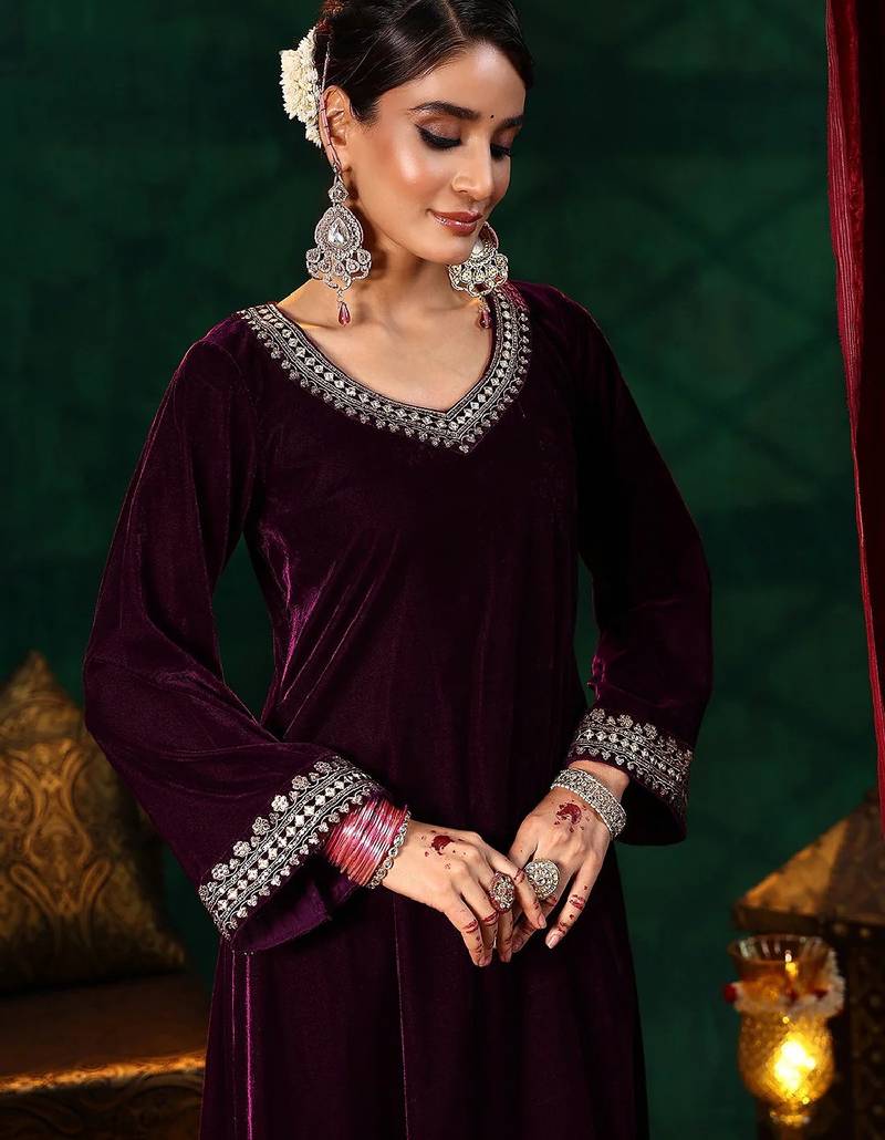Devnoor-velvet-embroidery-work-kurti-pant