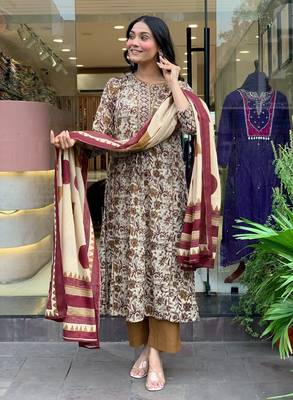 Tanya-magic-cotton-printed-kurti-pair 4