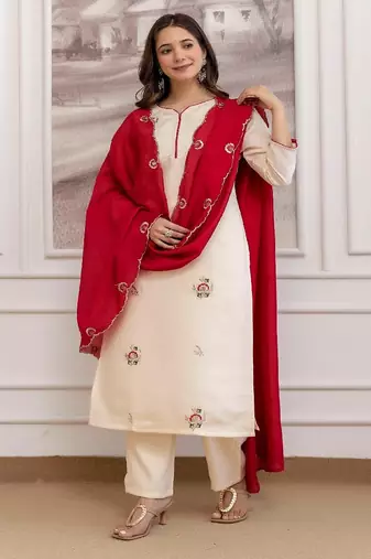 Devmina-chanderi-embroidered-kurti-pant