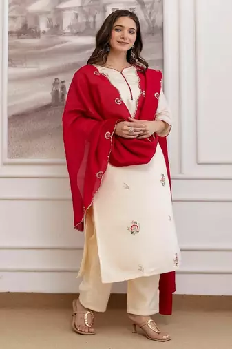 Devmina-chanderi-embroidered-kurti-pant