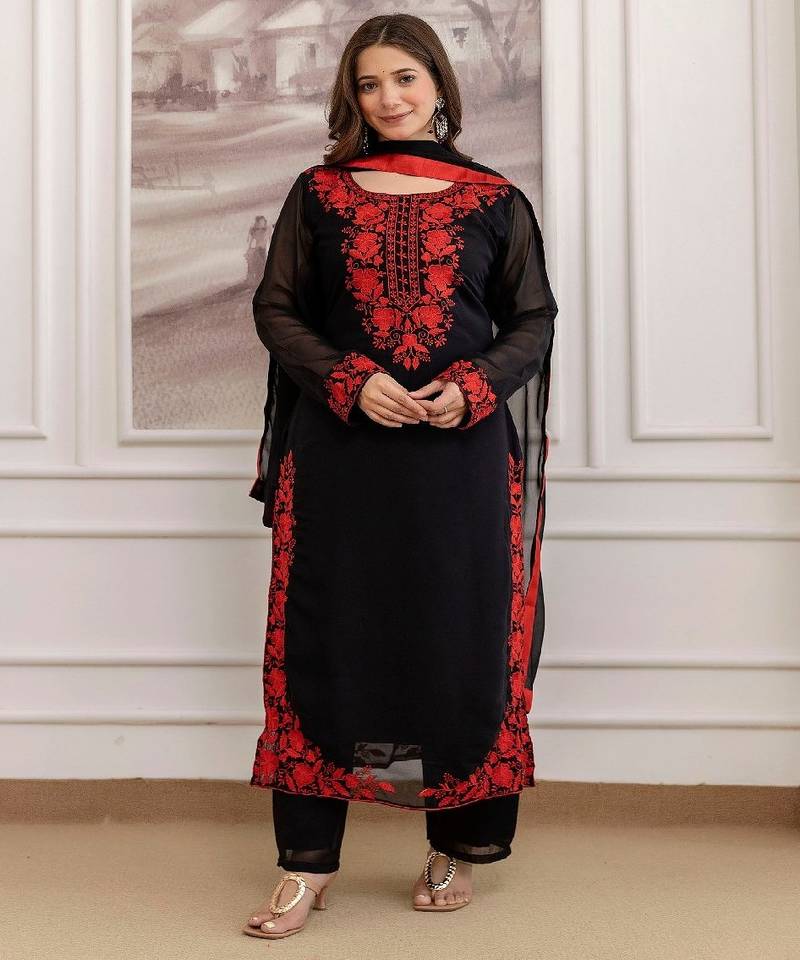 Devsofia-georgette-embroidery-work-kurti-set