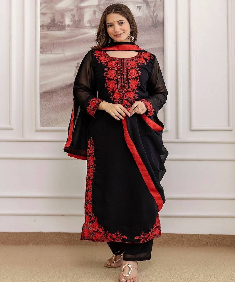 Devsofia-georgette-embroidery-work-kurti-set