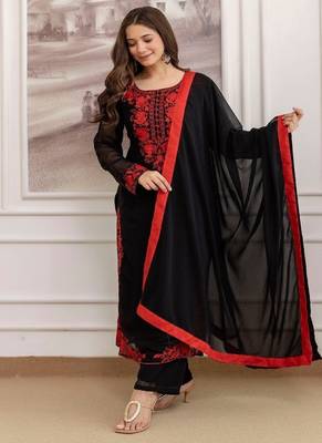 Devsofia-georgette-embroidery-work-kurti-set 5