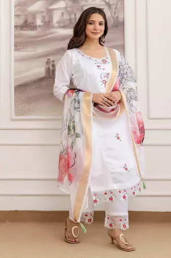 Sonu-chanderi-embroidery-work-kurti-pant