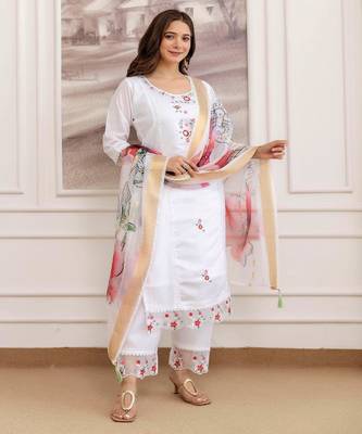 Sonu-chanderi-embroidery-work-kurti-pant 4