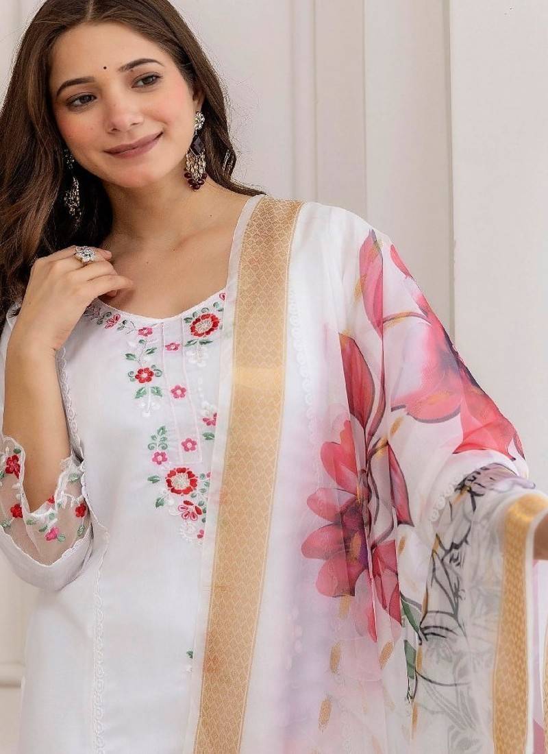 Sonu-chanderi-embroidery-work-kurti-pant