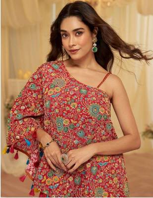 Red crepe pakistani-salwar-kameez  2