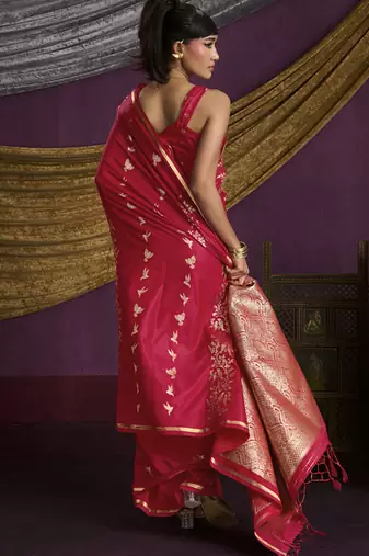 red pure satin handloom weaving silk saree with tussle pallu