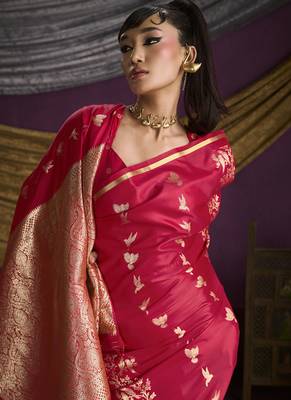 red pure satin handloom weaving silk saree with tussle pallu 5