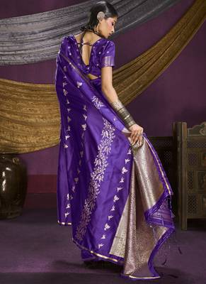 purple pure satin handloom weaving silk saree with tussle pallu 2