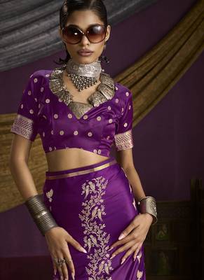 dark magenta pure satin handloom weaving silk saree with tussle pallu 5
