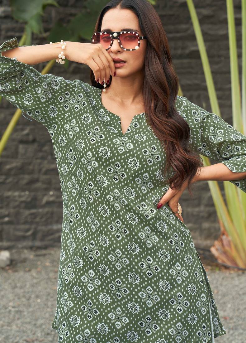 Green geometric print poly cotton fusion wear co-ord set