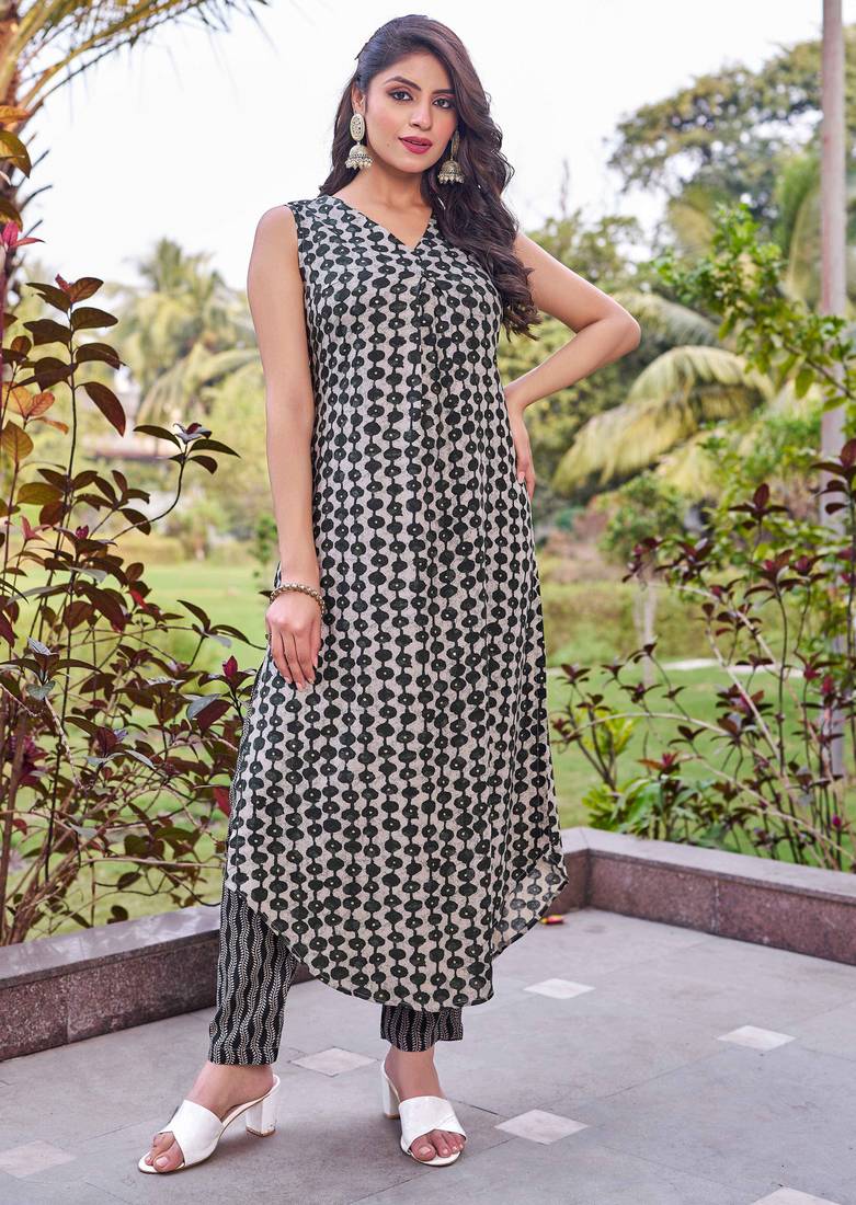 Women olive bottle green printed sleeveless kurta set
