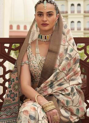  cream digital print tusser silk saree with unstitched blouse 2