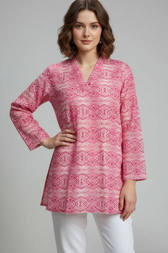 Trending floral digital print muslin silk tunic / stylish short kurti for grilish