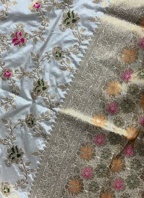 Off White Color Dola Silk Zari Weaving Wedding Saree  2