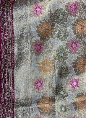 Off White Color Dola Silk Zari Weaving Wedding Saree  5