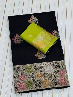 Black Color Meenakari Zari Weaving Dola SIlk Blnd Saree 4