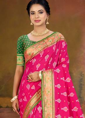 rani pink patola silk blend woven work traditional saree 2