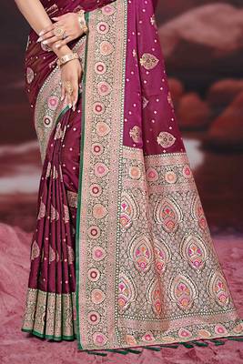 light plum silk blend woven work traditional saree 3