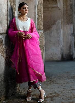 Pink cotton silk woven kurta set 5