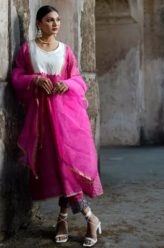 Pink cotton silk woven kurta set