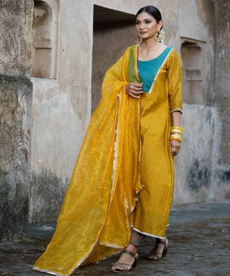 Mustard cotton silk woven kurta set 1