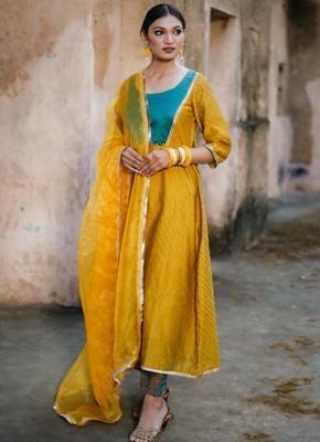 Mustard cotton silk woven kurta set 4