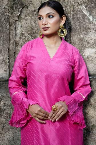Pink cotton silk woven kurta set