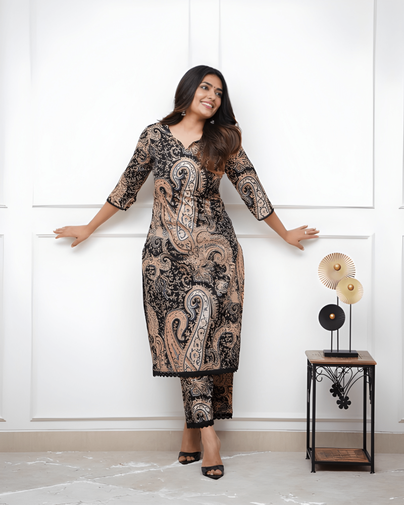 Paisley Print Kurta Set with Palazzo Pants, 3/4 Sleeve, Lace Trim