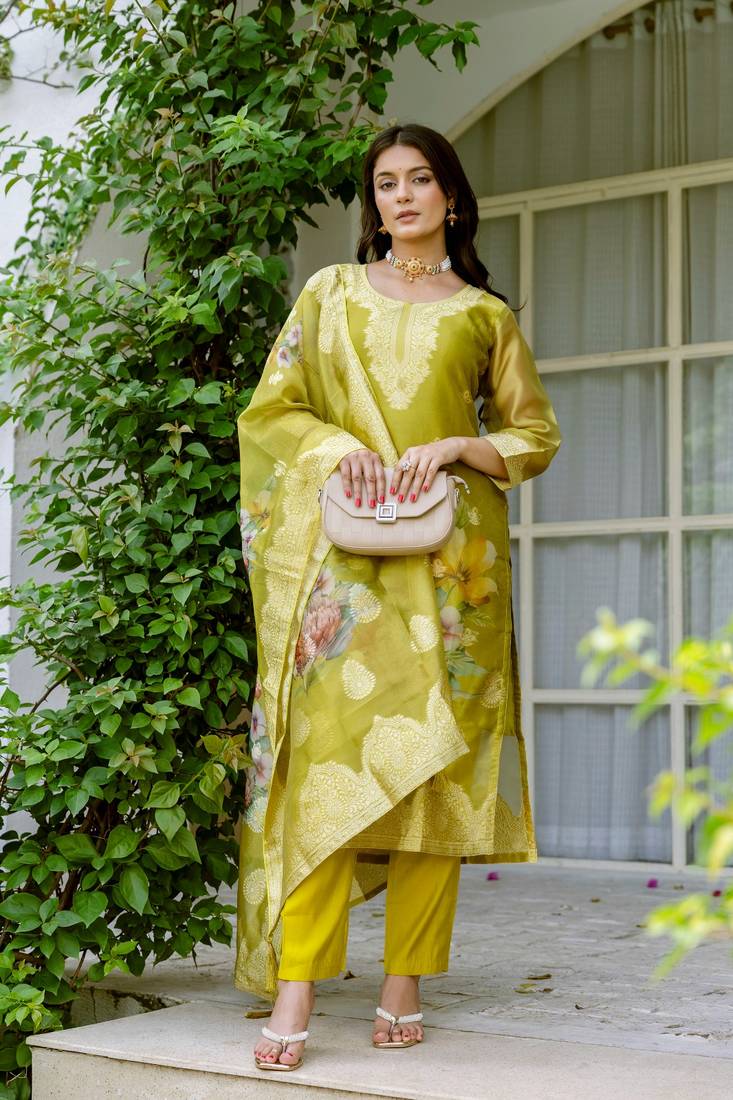 Women's Beautiful Jacquard Printed Work Organza viscose Fabric Straight Kurta Pant and Dupatta Set