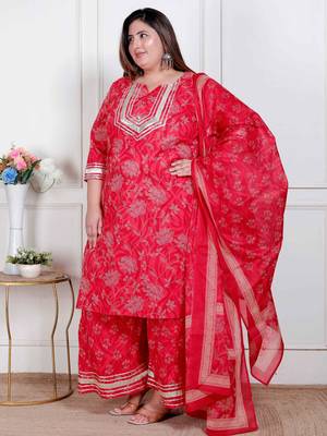 plus size red floral print embroidered cotton straight kurta with palazzo & dupatta 2