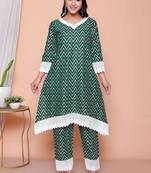  womens green rayon zigzag print kurta with palazzo set