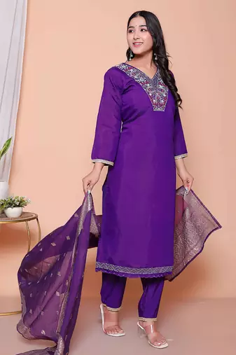  womens purple muslin stright kurta and palazzo with dupatta suit set