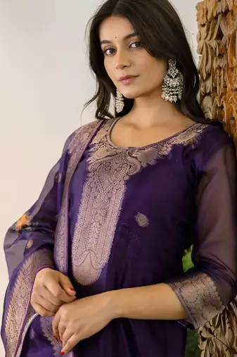 Women's Beautiful Jacquard Printed Work Organza viscose Fabric Straight Kurta Pant and Dupatta Set