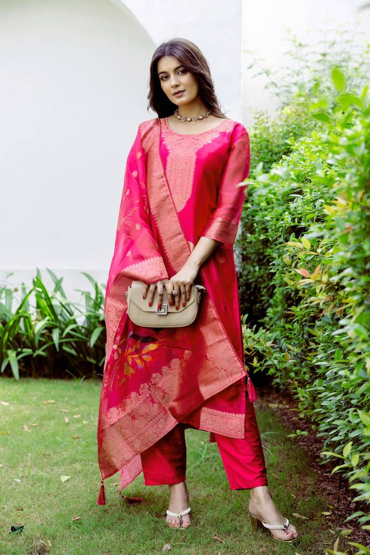 Women's Beautiful Jacquard Printed Work Organza viscose Fabric Straight Kurta Pant and Dupatta Set