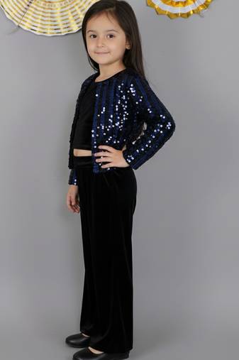 Blue embroidered velvet co ord set