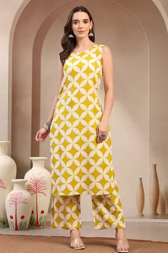 Women yellow printed straigth kurta with pyjama  set stitched